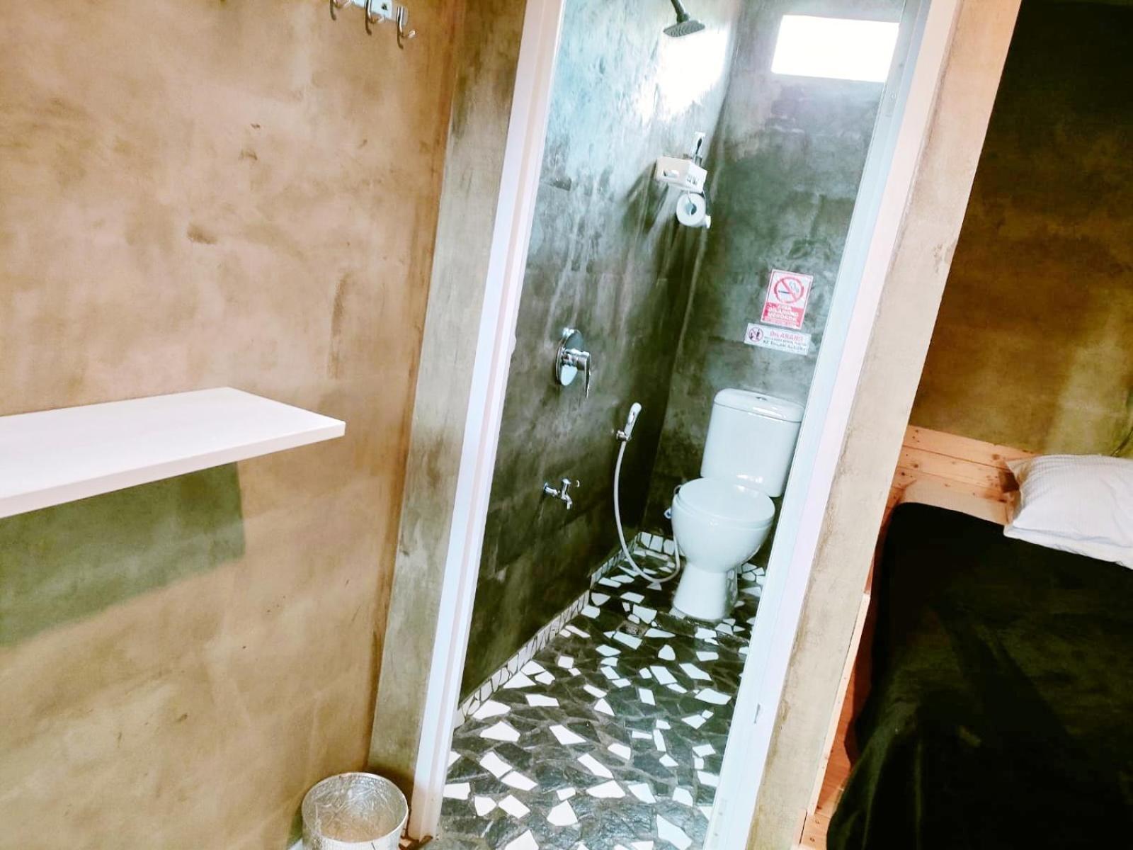 Jeng Tini Guest House Bogor Exterior photo