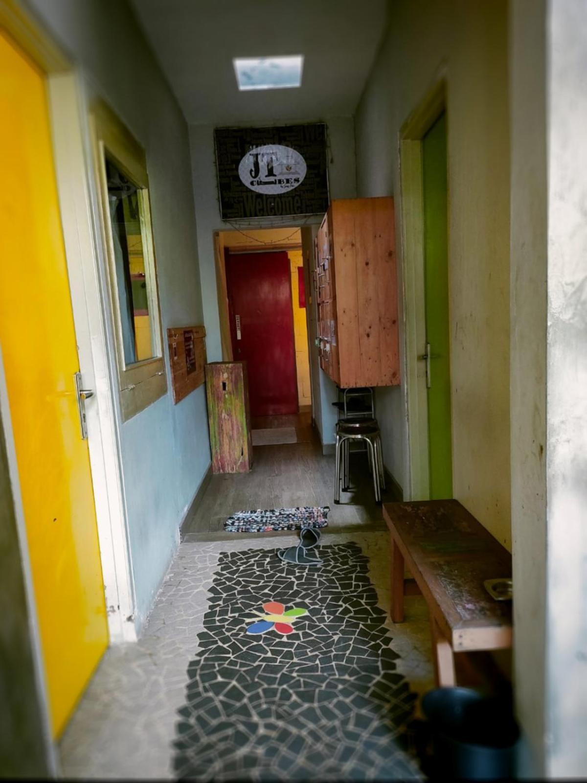 Jeng Tini Guest House Bogor Exterior photo